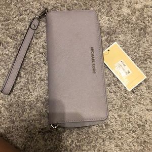 Michael Kors Jet Set Travel in Liliac